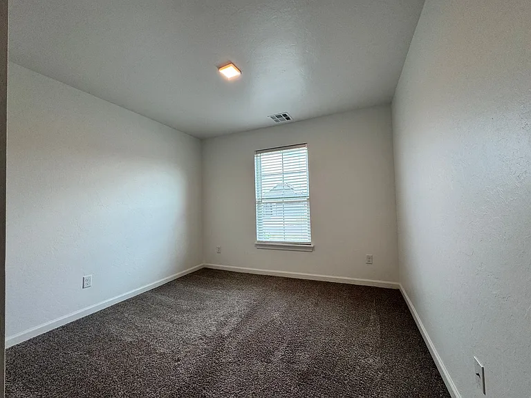1113 Magnolia Dr — Photo 30