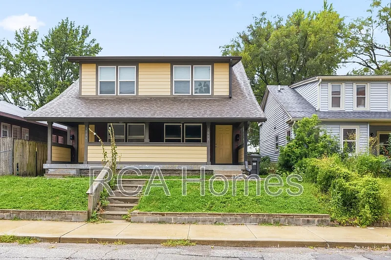 1008 E Palmer St