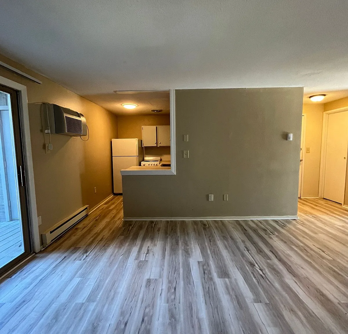 1 bed, 600 sqft, $1,350 — Photo 2
