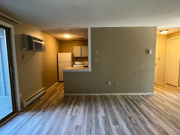 359 Long Hill Rd #355-43 — Photo 2