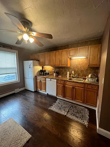 344 E 8th St #2 Photo 1