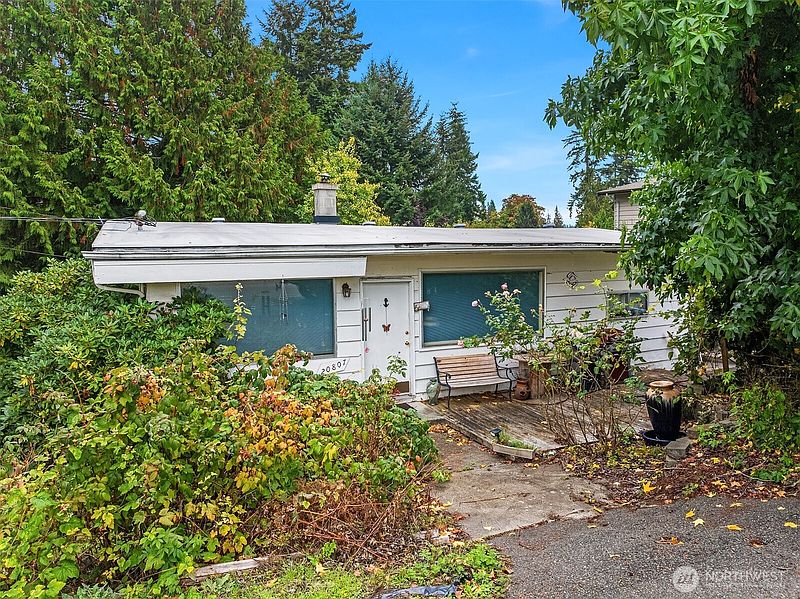 4th image of 20807 80th Avenue W