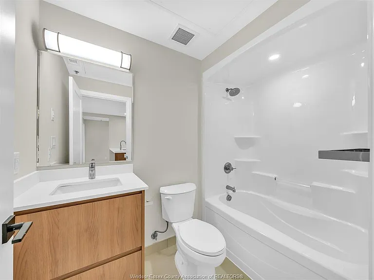 11646 Tecumseh Rd E #507 — Photo 44