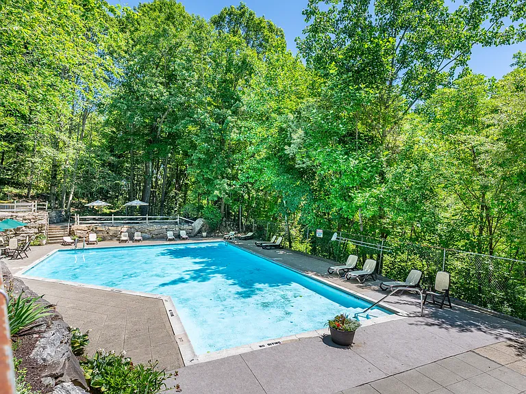 11 Eden Ct #11 — Photo 22