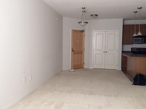 5th image of 619 8th St SE #E-101