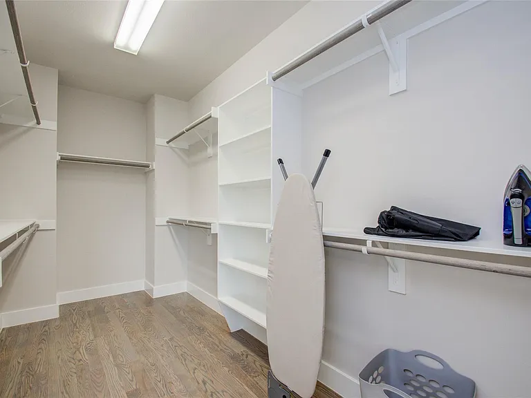 4914 Noble St — Photo 19