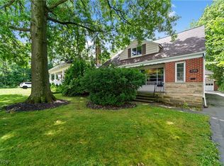 1386 Argonne Rd, South Euclid, OH 44121