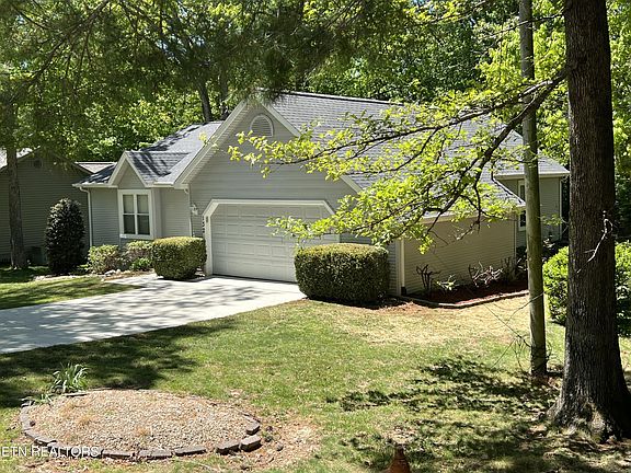 2nd image of 132 Cromwell Ln