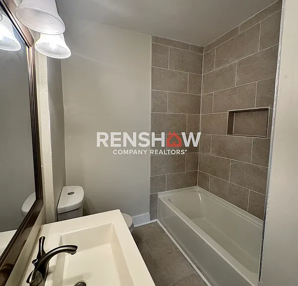 3298 Spottswood Ave — Photo 8