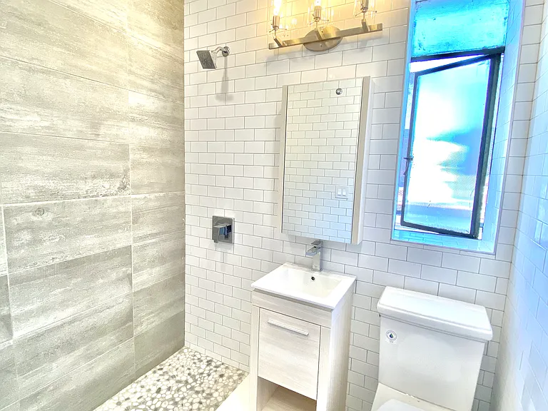 212 E 13th St #5B — Photo 6