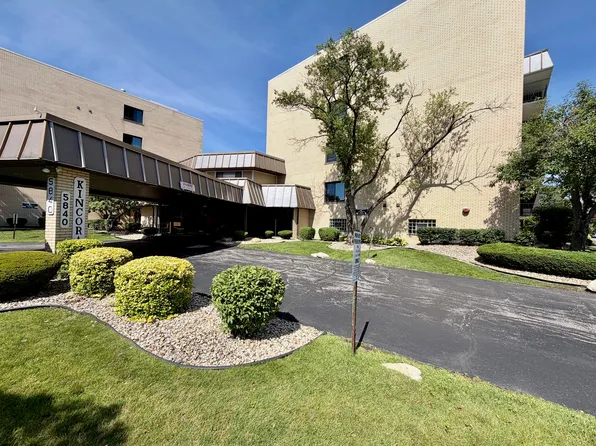 5840 W 104th St APT 314, Oak Lawn, IL 60453