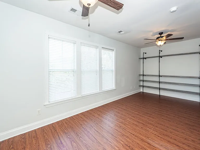 1412 Widows Ct — Photo 36