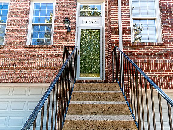 5th image of 4759 Thornbury Dr