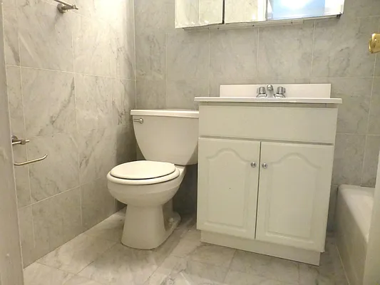 Rented by Keller Williams NYC | media 19