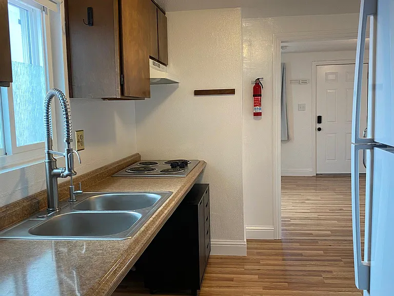1743 C St — Photo 3