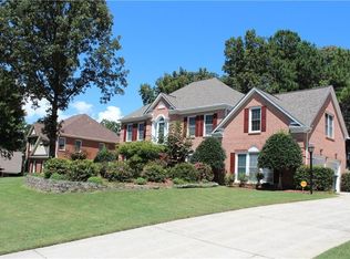 4055 Berkeley View Dr, Berkeley Lake, GA 30096