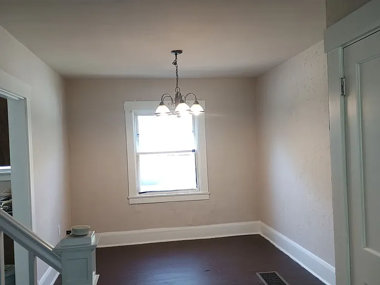 2624-2634 Oakwood Ave — Photo 2
