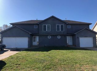 20028 Elkhorn Ridge Dr, Elkhorn, NE 68022