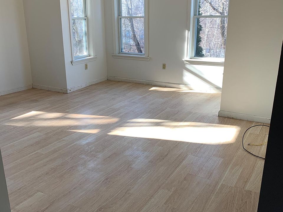 1st Floor - Living Room