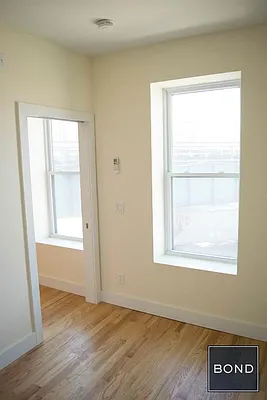 Rented by Bond New York | media 27