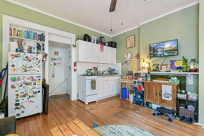 1641 N Vine St #3 — Photo 8