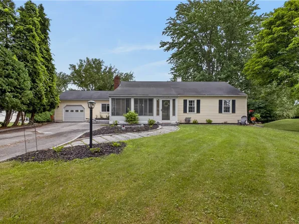 181 Slosson Ln, Geneva, NY 14456