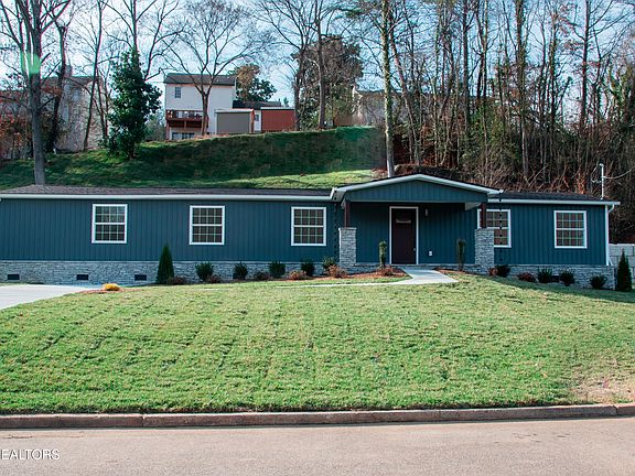 2nd image of 515 Greenwood Dr