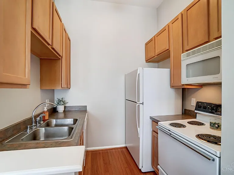 2116 Fulton Ave #13 — Photo 7