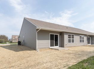 537 Greenwood Trace Dr, Whiteland, IN 46184