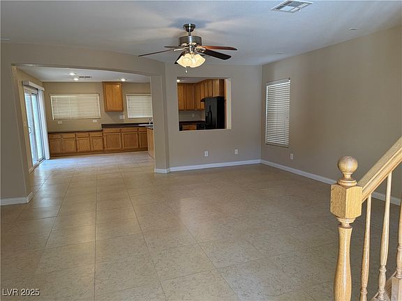 3rd image of 651 Shadwell St