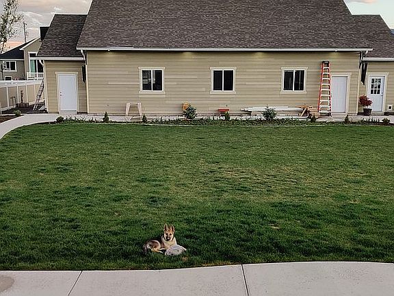 4th image of 2263 W Bingham Farms Ln