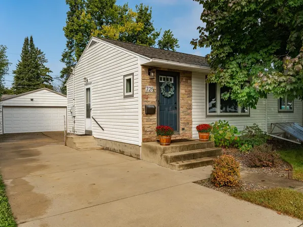 725 16th Ave NE, Rochester, MN 55906