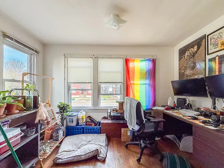 407 W Green St #2 — Photo 3