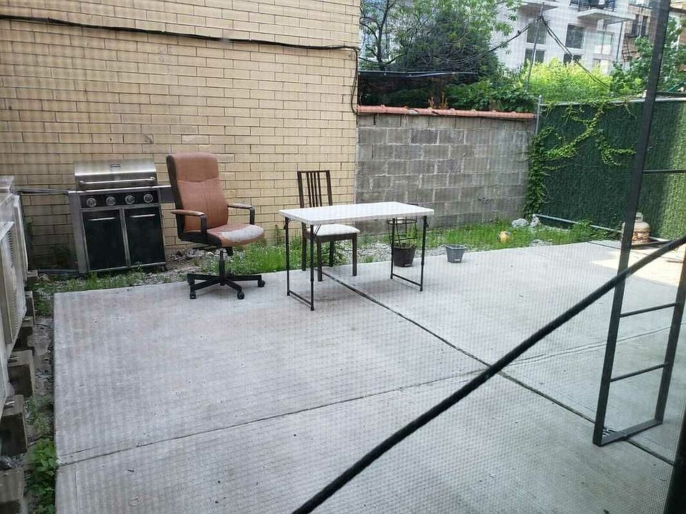 1st image of 126 Leonard St #1F