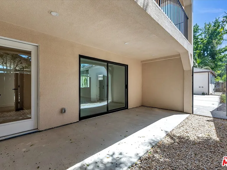 6913 Encino Ave #LOWER — Photo 35