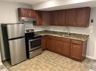 51 E Cliveden St #A09, Philadelphia, PA 19119