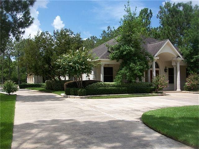 1st image of 706 Greenbriar Dr