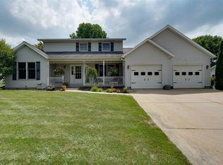 603 Carriage Hills Rd, Normal, IL 61761