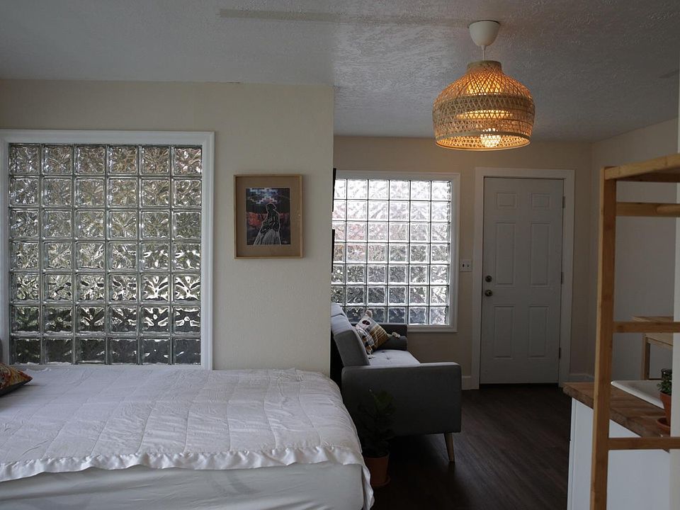 2nd image of 1504 NE 57th Ave