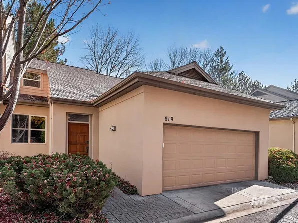 819 E Riverpark Ln, Boise, ID 83706