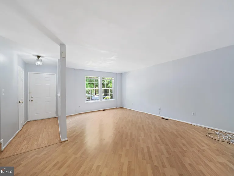 7767 Hiawatha Ln — Photo 14