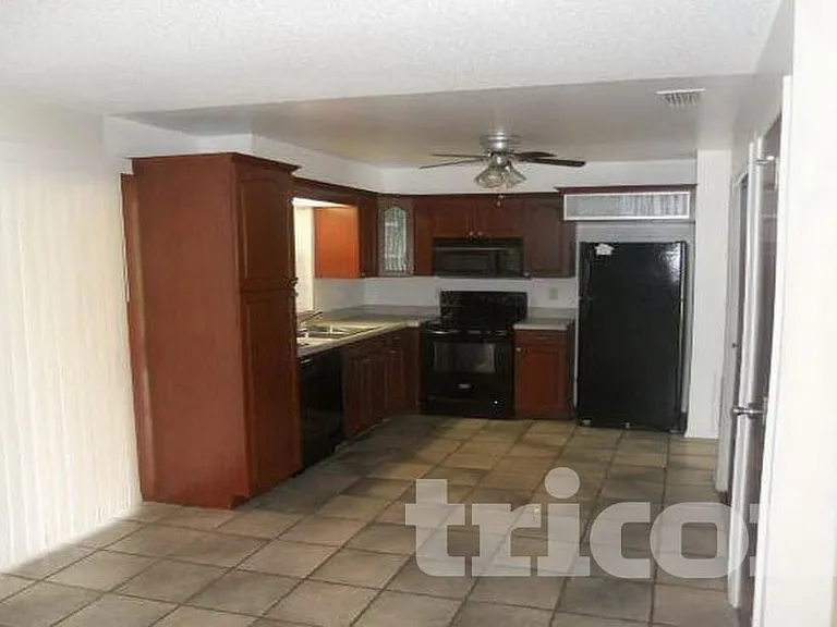 3352 Merchant Ter — Photo 2