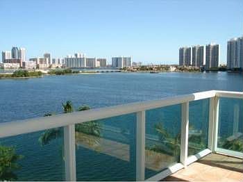 4th image of 3370 Hidden Bay Dr #613