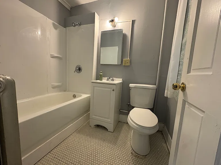 14 Standish St #2W — Photo 7