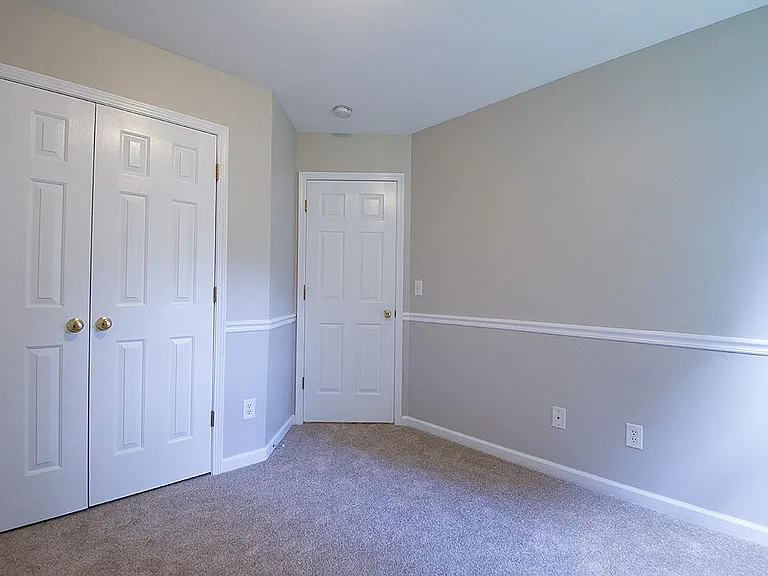 404 Foxbridge Ct — Photo 15