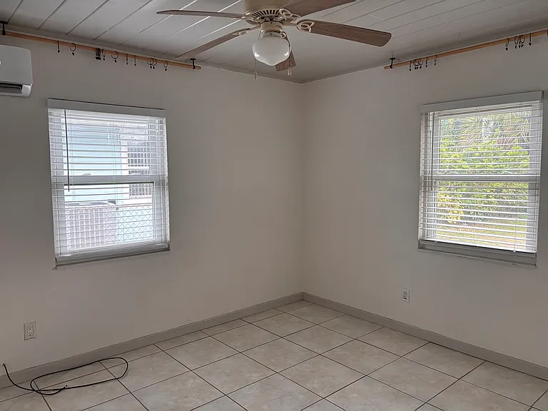 123 Bluff Ter — Photo 4