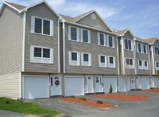 671 Bell St UNIT 1, Manchester, NH 03103
