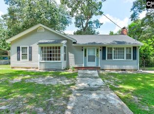33 Henry St, Camden, SC 29020