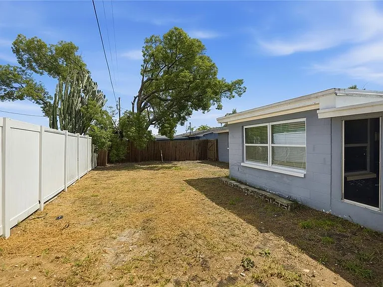 3301 Rosefield Dr — Photo 39
