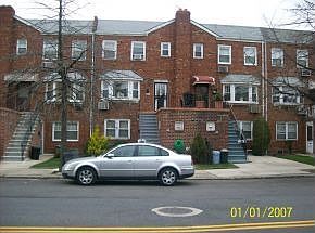 2nd image of 2711 Batchelder St